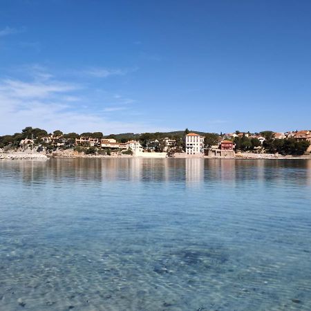 Joli Studio Les Pieds Dans L Eau Avec Place De Parking Gratuite Бандол Екстериор снимка